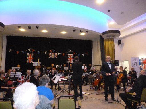 Peter Tomlinson Introducing "Rain  Dance" for Light Orchestra with the Midland Concert Orchestra 2022